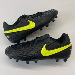 ⚽️ Nike Jr. Tiempo Legend 8 Soccer Cleats Youth Size 4.5Y, 4 1/2 AT5881-070